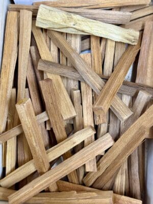 מקלות פאלו סנטו