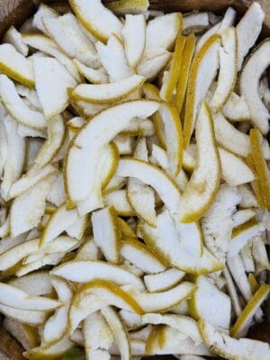 קליפות פומלה