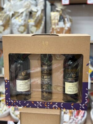מארז זוג יינות עם שמן זית